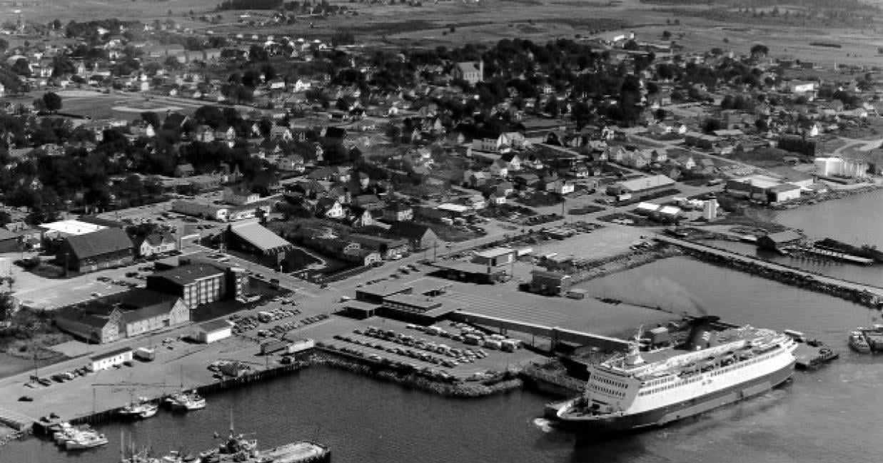 Aerial of ship in yarmouth